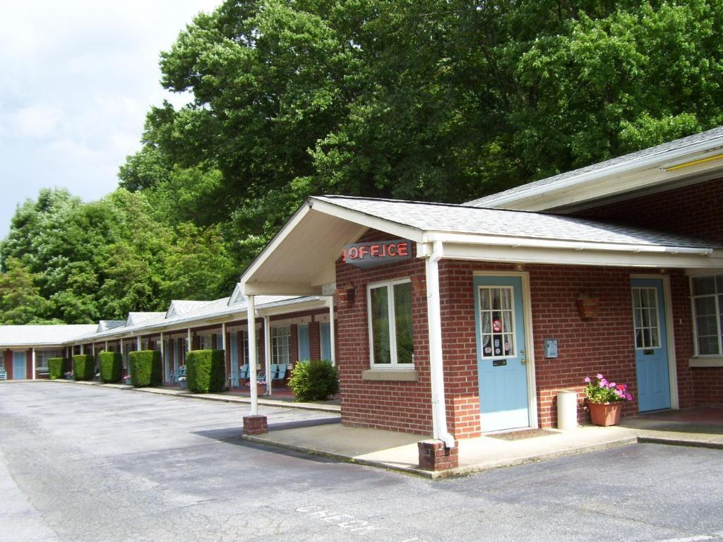 Parkway Inn Waynesville Exterior foto